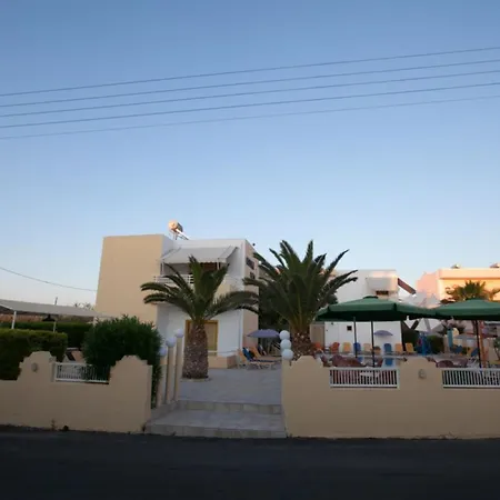 Lejlighedshotel Cosmi Apts By Estia 3*